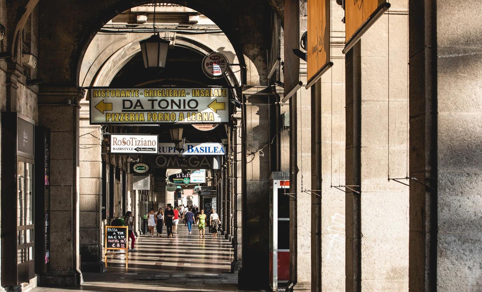 Roma 93 Apartman Cagliari Kültér fotó